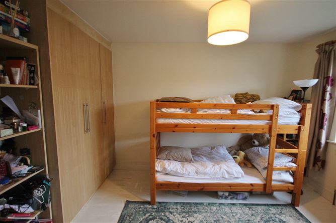 5 Castlegate Chase, Adamstown, Lucan, Co. Dublin