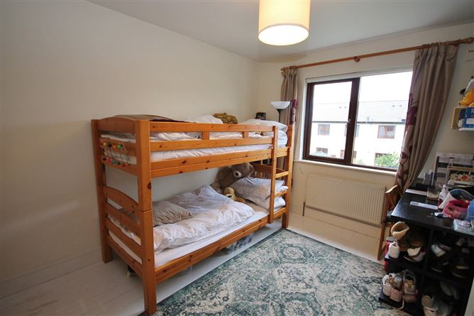 5 Castlegate Chase, Adamstown, Lucan, Co. Dublin