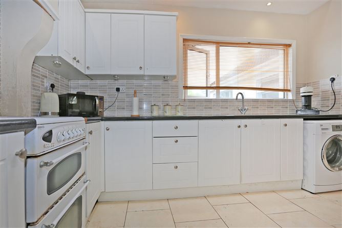 10 Park Avenue, Adare, Co. Limerick