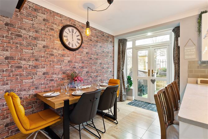 35 Elton Court, Sandycove, Co. Dublin