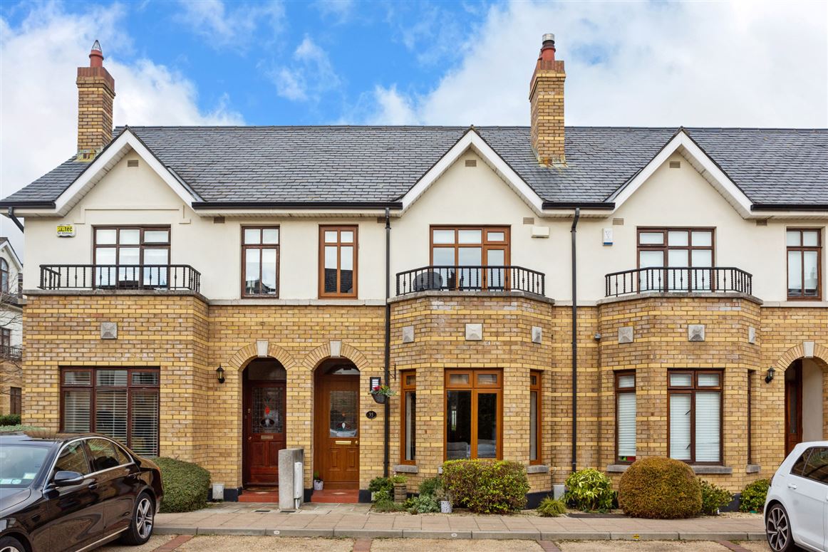 35 Elton Court, Sandycove, Co. Dublin