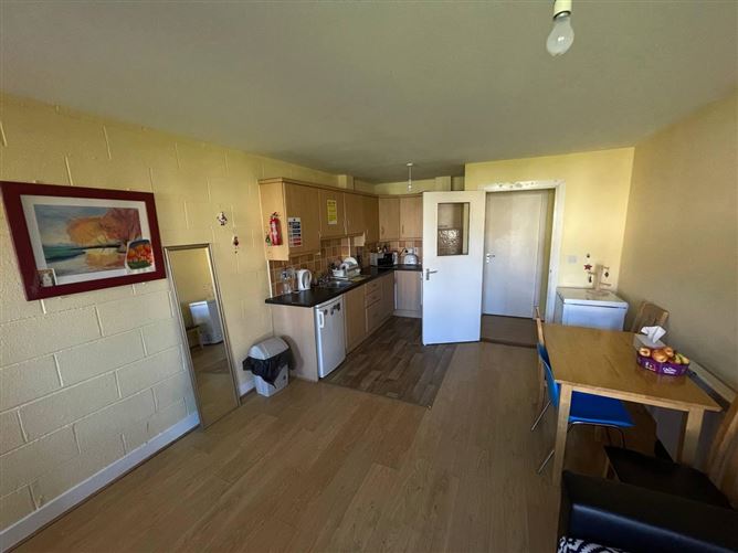 68 Cratloe Student Village, Old Cratloe Road, City Centre (Limerick), Limerick City