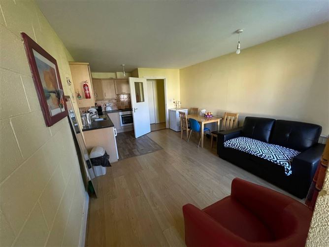 68 Cratloe Student Village, Old Cratloe Road, City Centre (Limerick), Limerick City