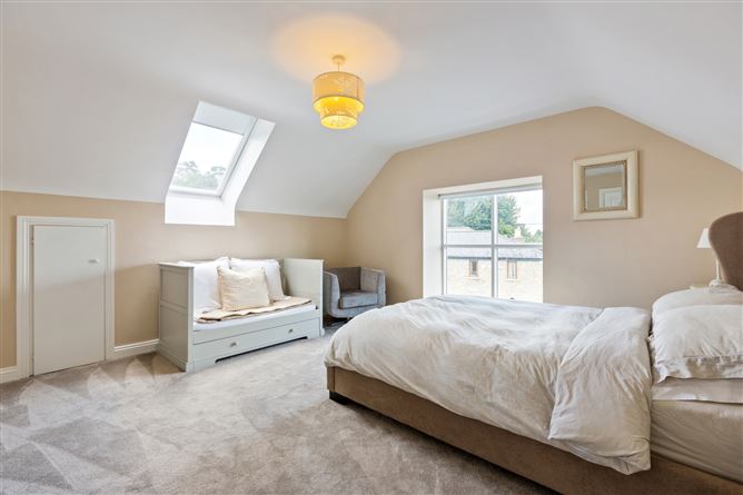 Thorncliff, 1A Castle View, Dundrum, Dublin 16