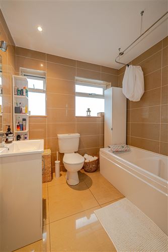 93 Iveragh Road, Whitehall, Dublin