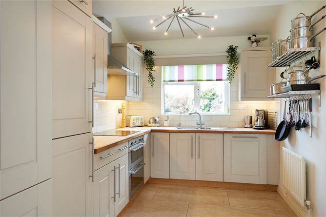 18 Pine Grove, Athlumney Wood, Navan, Meath