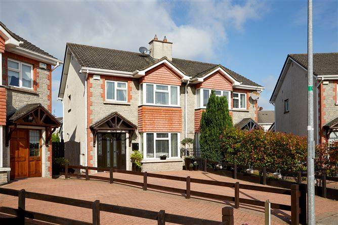 18 Pine Grove, Athlumney Wood, Navan, Meath