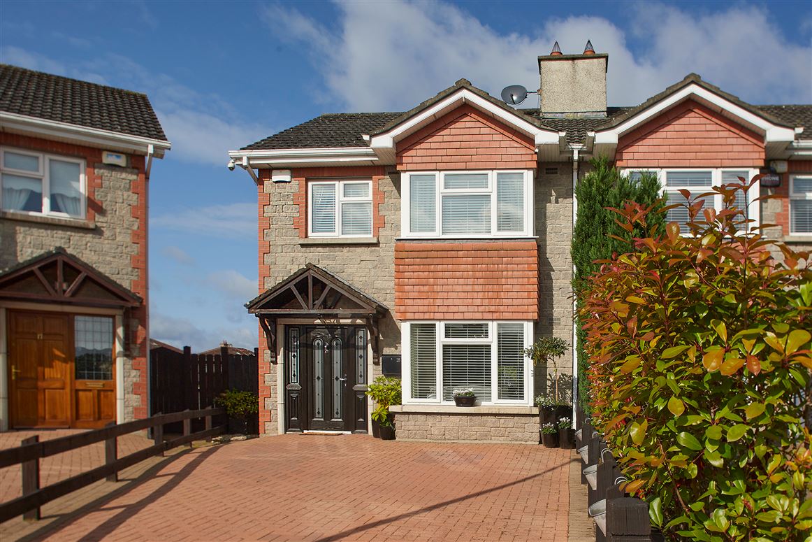 18 Pine Grove, Athlumney Wood, Navan, Meath