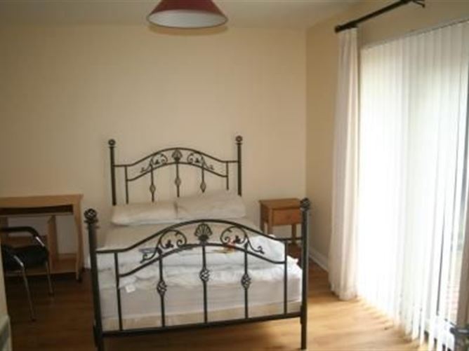 23 Forster Place, Bothar Ui Uithar, Galway City