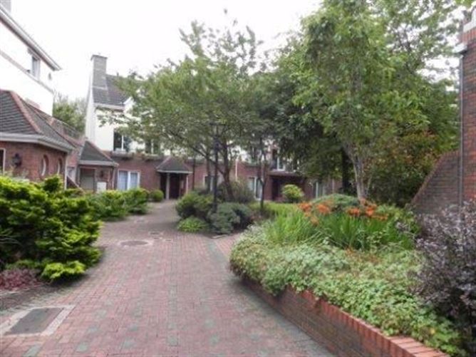 23 Forster Place, Bothar Ui Uithar, Galway City
