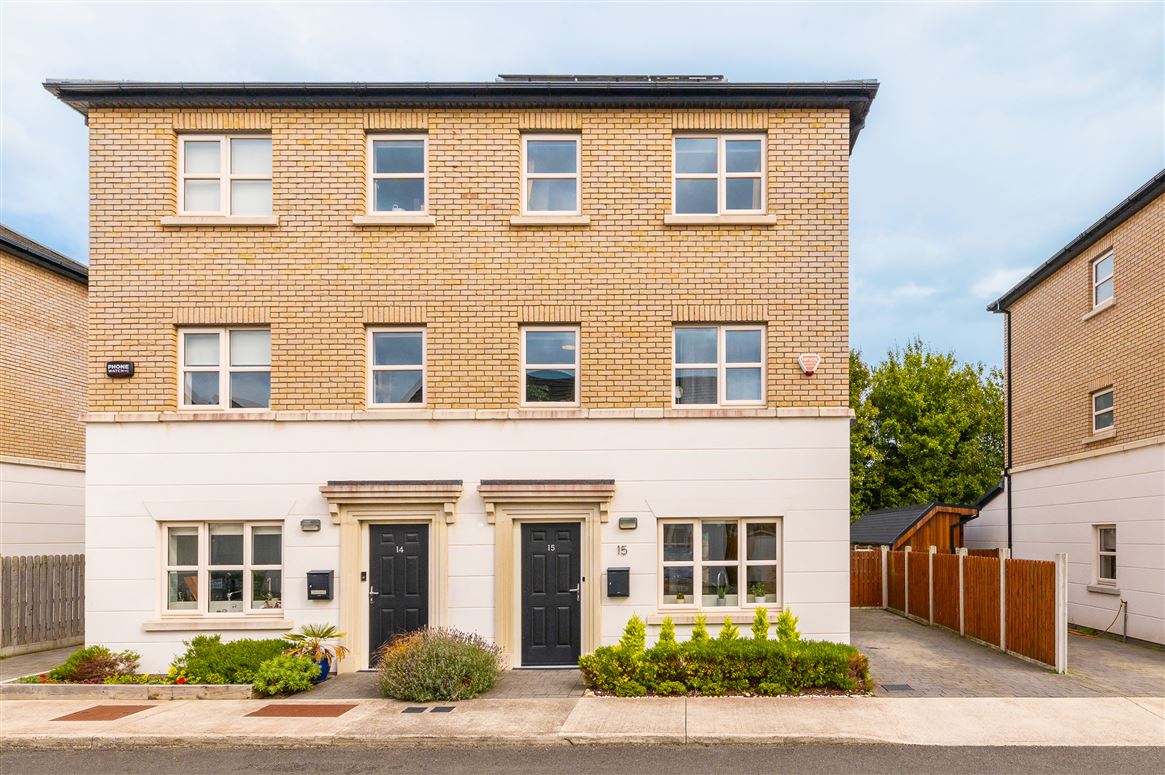 15 Hyde Road, Stepaside, Dublin 18