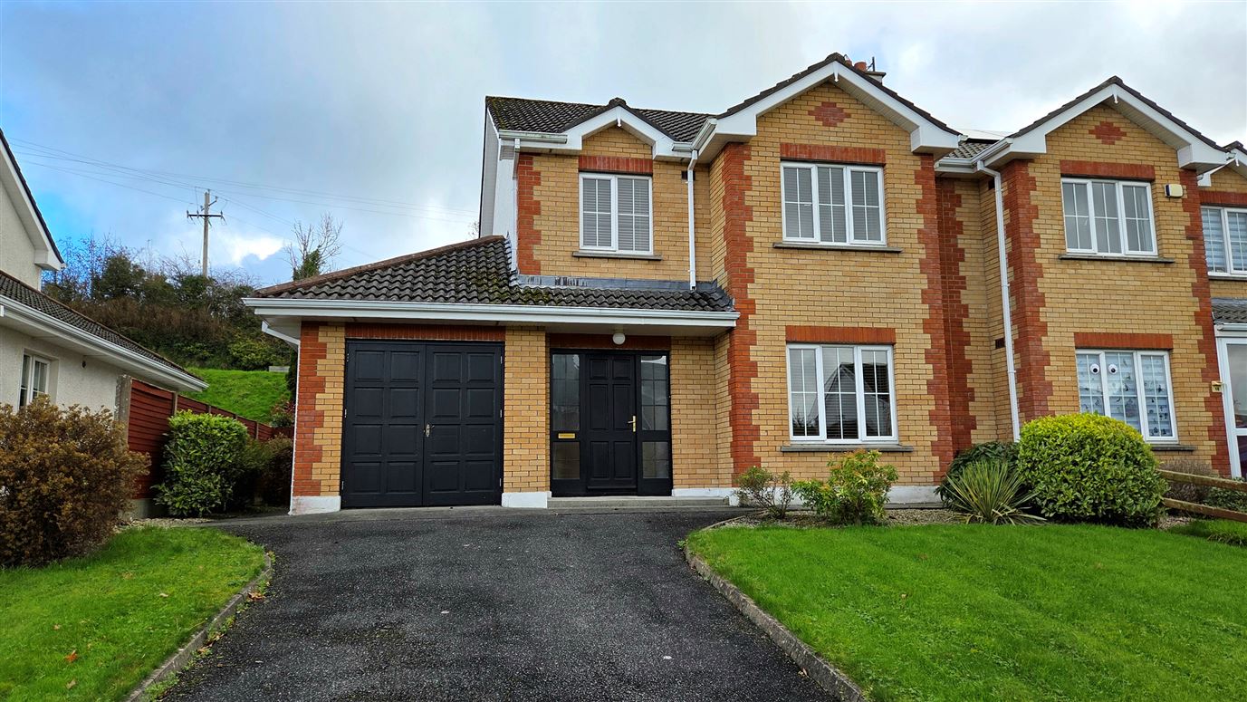 16 Oakwood Crescent, Ballyhaise, Cavan