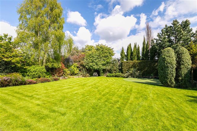 8 Maple Road, Clonskeagh,   Dublin 14