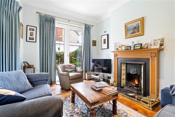 8 Maple Road, Clonskeagh,   Dublin 14