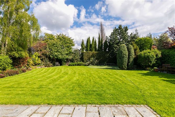 8 Maple Road, Clonskeagh,   Dublin 14