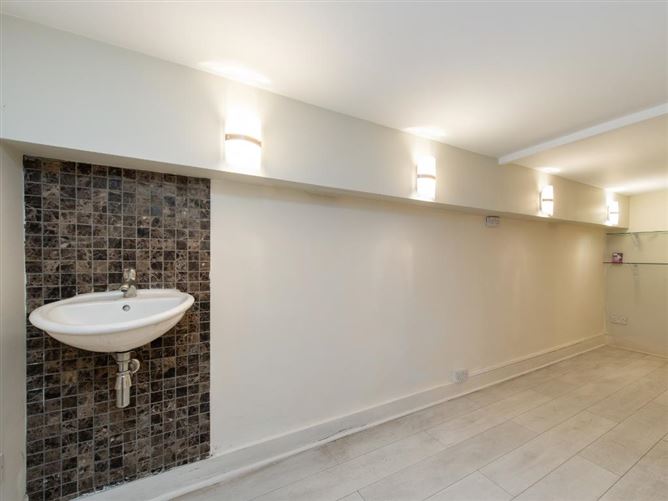 Clinic/Retail Unit (121 sqm), 30 Sandycove Road, Sandycove, County Dublin