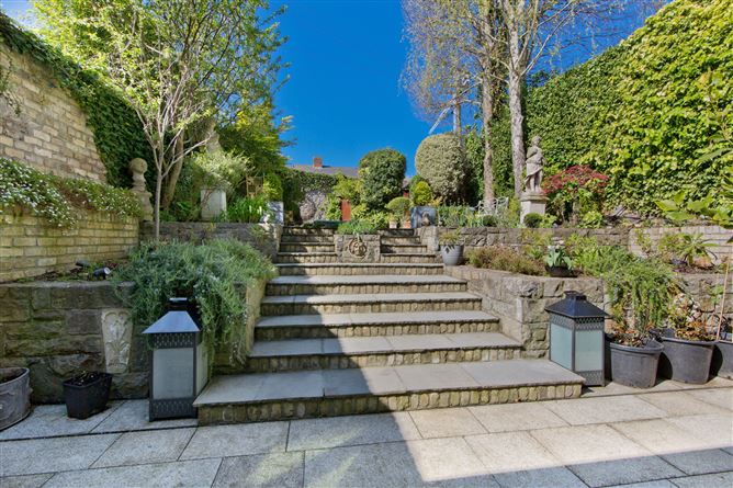 2 Harcourt Terrace, Dublin 2