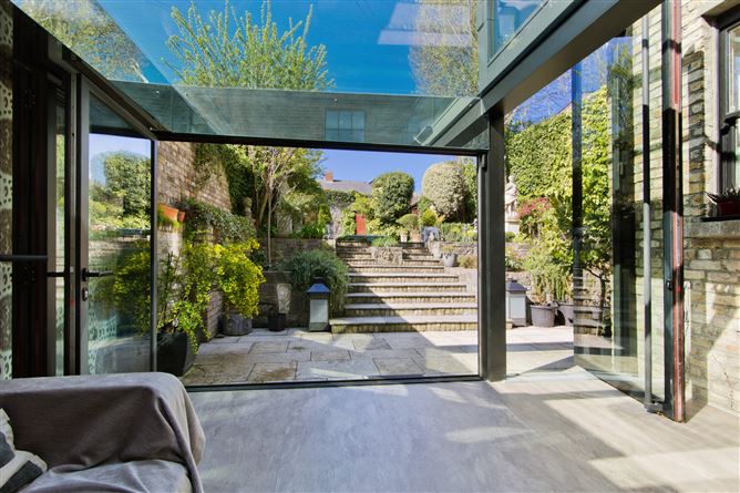 2 Harcourt Terrace, Dublin 2