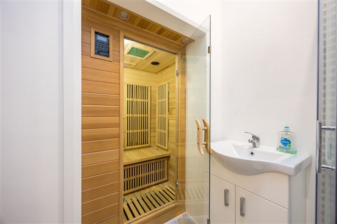 240 Elm Mount Avenue, Beaumont, Dublin 9