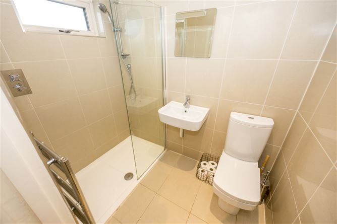 240 Elm Mount Avenue, Beaumont, Dublin 9