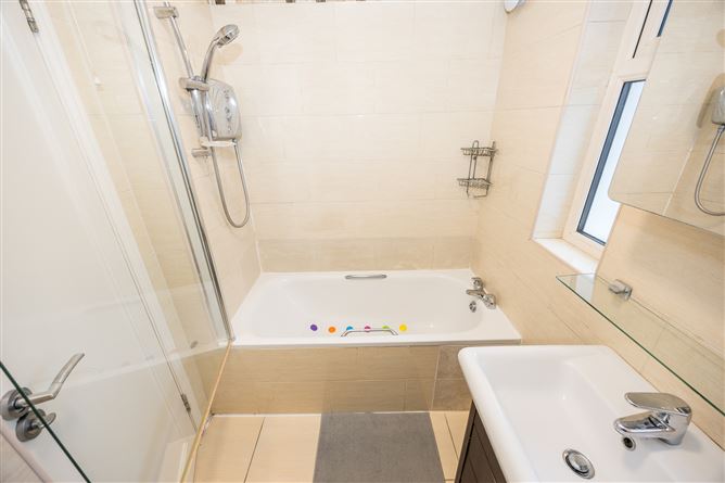 240 Elm Mount Avenue, Beaumont, Dublin 9