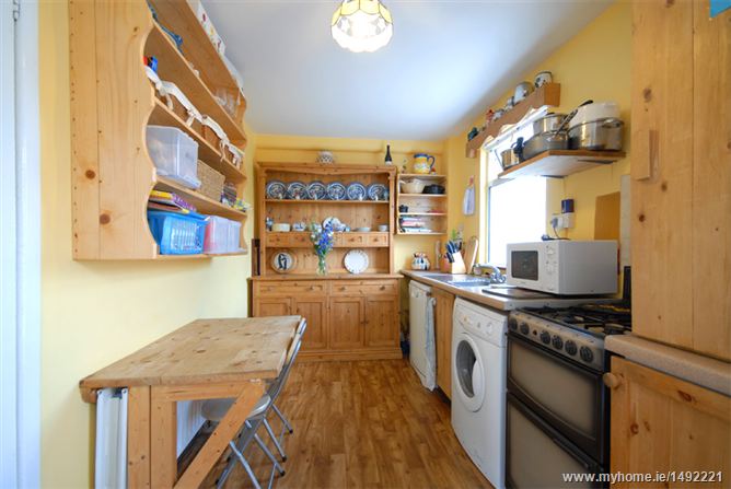Photo 6 of 17 — 76 COLLINS AVENUE, Beaumont, Dublin 9