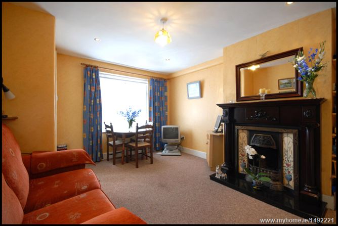 Photo 1 of 17 — 76 COLLINS AVENUE, Beaumont, Dublin 9