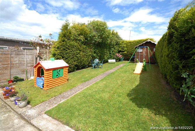 Photo 12 of 17 — 76 COLLINS AVENUE, Beaumont, Dublin 9