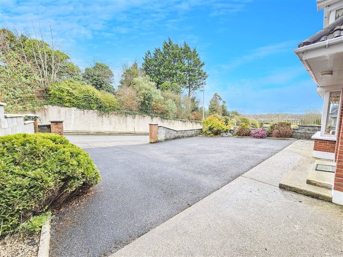 5 Clover Hill, Tulla Road, Ennis, Co. Clare