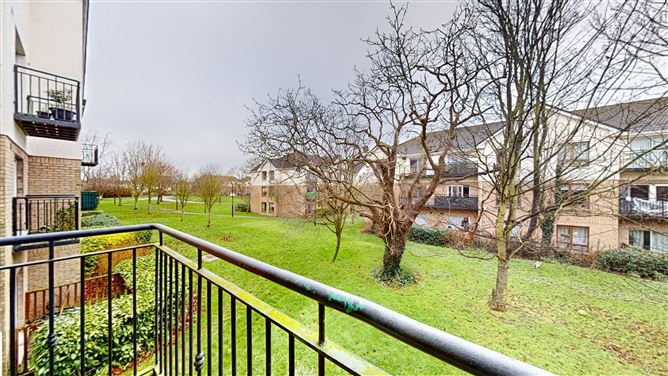 38 The Square Larch Hill, Dublin 17, Dublin