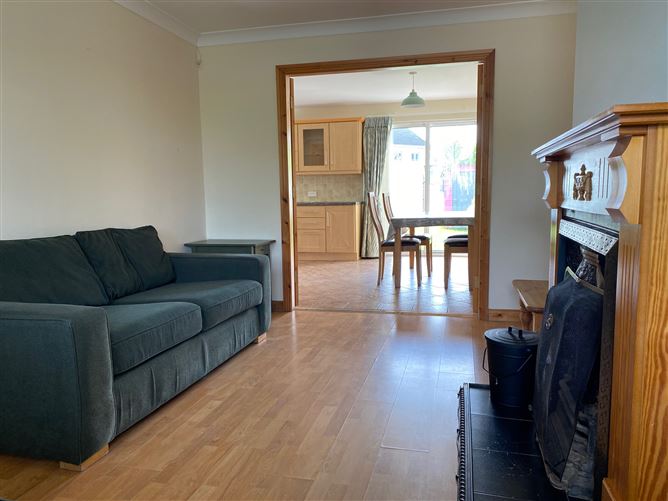 8 Frenchpark, Oranmore, Galway