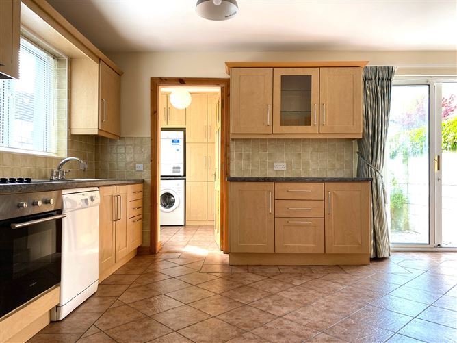 8 Frenchpark, Oranmore, Galway
