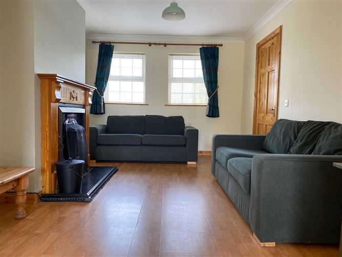 8 Frenchpark, Oranmore, Galway