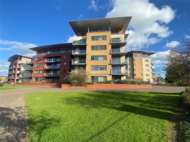 Photo 13 of 15 — 163 The Oval, Tullyvale,, Cherrywood, Dublin 18