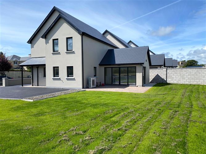 4 Castlelough Avenue, Loreto Road, Killarney, Co. Kerry
