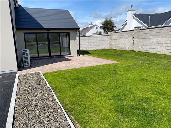 4 Castlelough Avenue, Loreto Road, Killarney, Co. Kerry