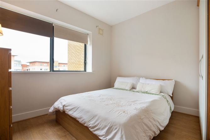 41 The Oval, Tullyvale, Cabinteely, Dublin 18