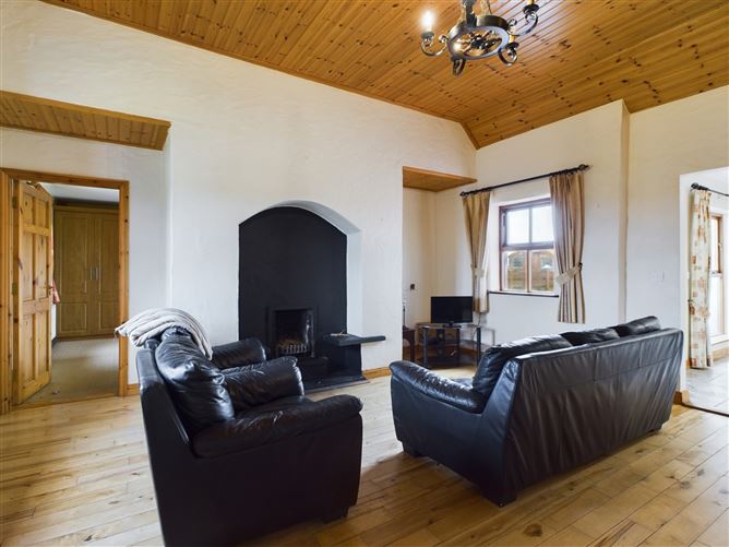 3 Killard Road, Doonbeg, Co. Clare.