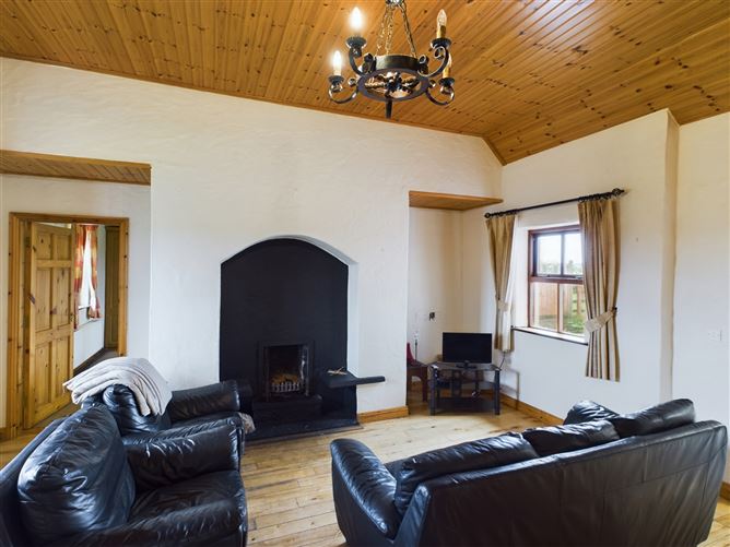 3 Killard Road, Doonbeg, Co. Clare.
