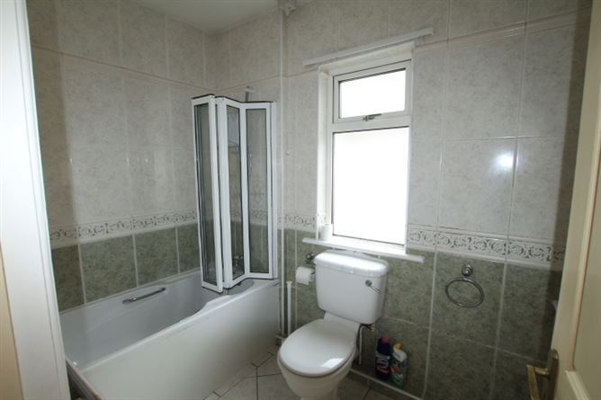 72 Esker Lawns, Lucan, Dublin