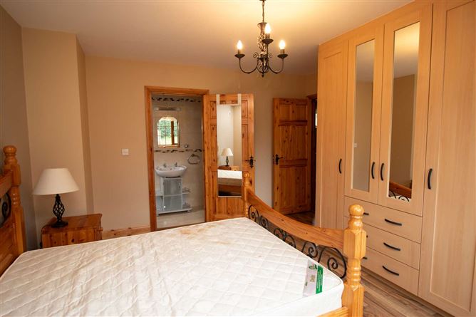 18 Broadmeadows, Ballyjamesduff, County Cavan