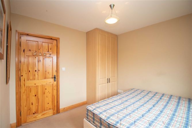 18 Broadmeadows, Ballyjamesduff, County Cavan