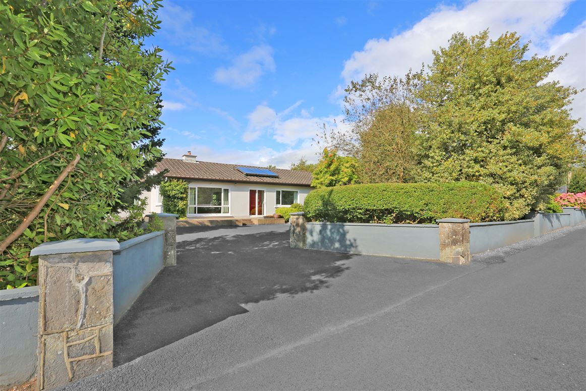 Hurlers Cross, Clonmoney West, Co. Clare