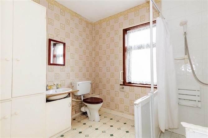 Lourdes Villa, 25 Rahoon Road, Shantalla, Galway