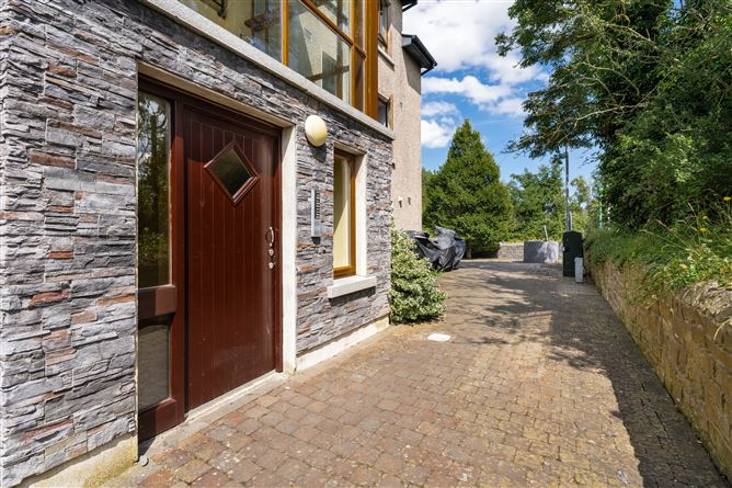 13 Slade Castle View, Saggart, Co. Dublin