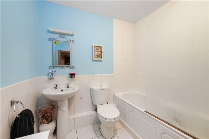 13 Slade Castle View, Saggart, Co. Dublin