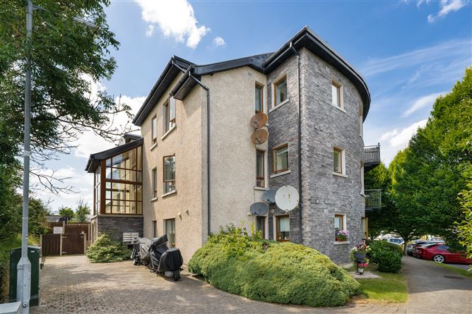 13 Slade Castle View, Saggart, Co. Dublin