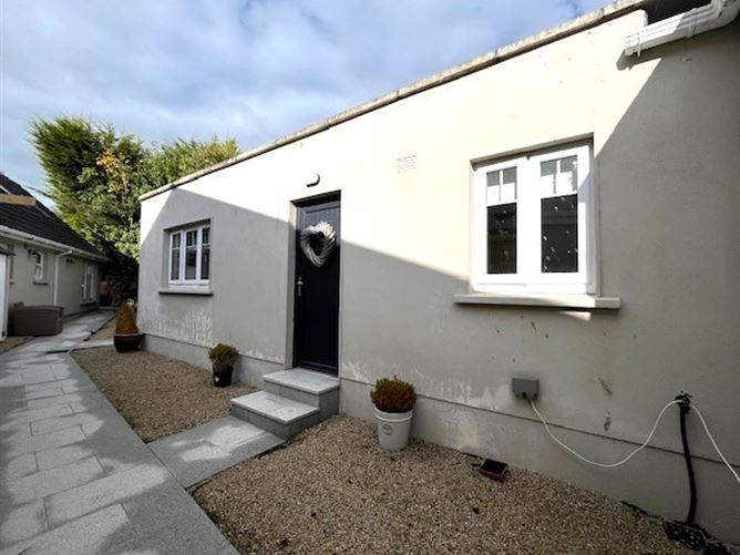 Larkspur, Athgoe, Co. Dublin, Newcastle, Dublin