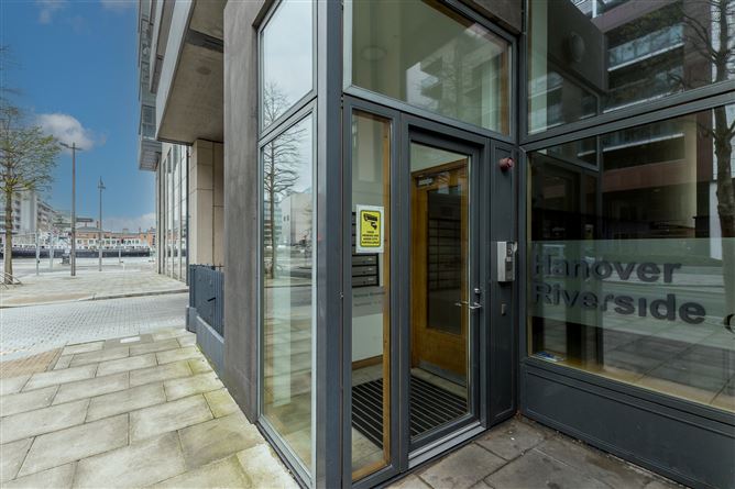 8 Hanover Riverside, Grand Canal Dock, Dublin 2