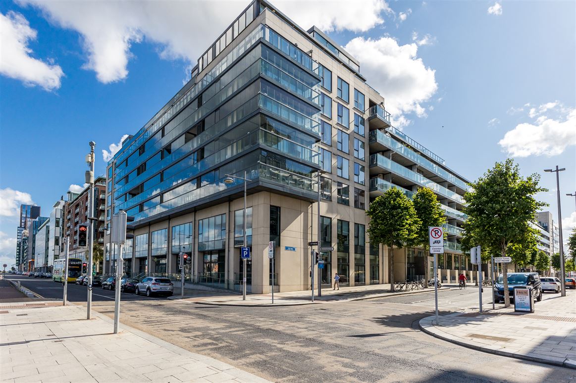 8 Hanover Riverside, Grand Canal Dock, Dublin 2